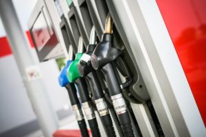 Bolsonaro oficializa redução de biodiesel no diesel para 10%