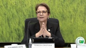 Ministra comemora as certificações de estados junto à OIE