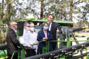 Brasil recebe piloto de tecnologia de internet 5G para uso no agro