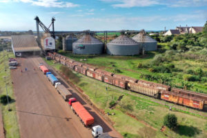 Ferroeste tem crescimento de 13% na movimentação de contêineres no 1º semestre