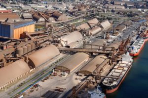 Puxado pela soja: Porto de Paranaguá registra alta de 6% em julho