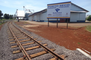 Acic pede parceria entre Ferroeste e IDR para manter Porto Seco