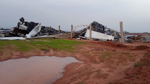 Vendaval e chuva de granizo provocam estragos em 16 municípios do PR