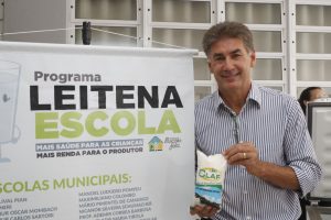 Leite na escola: auxílio para agricultura familiar e benefício aos alunos