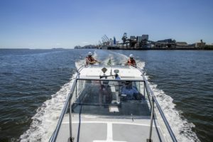 Fiscalização marítima é intensificada na área portuária do PR