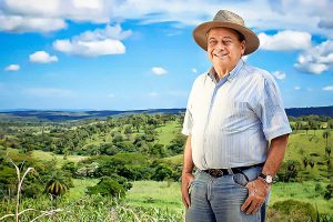 Homens e mulheres do agro reunidos na tríplice fronteira