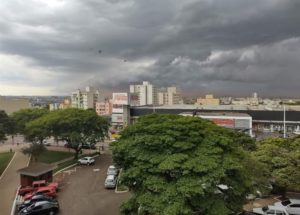Alerta de temporais para as próximas horas no Paraná
