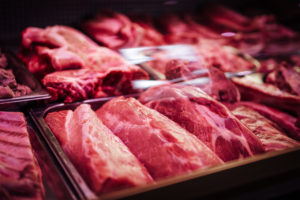 Suíno e frango minimizam perdas das exportações de carne bovina