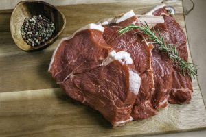 EUA quer suspender importação de carne bovina brasileira