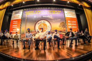 Paraná trifásico: projeto aumenta qualidade da energia elétrica no campo