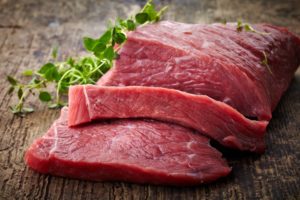 China retoma importação de carne bovina brasileira desossada