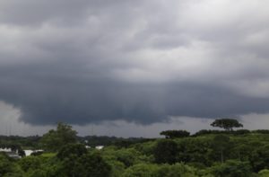 27 cidades do PR estão distantes da média de chuvas