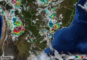 Chuva chega, mas calor continua