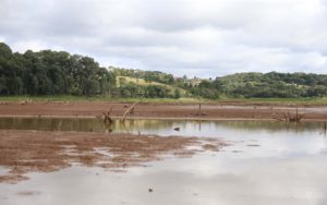 Estiagem causa alerta no abastecimento de água