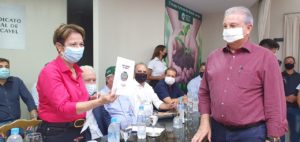 Ministra volta a Cascavel em fevereiro