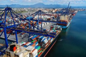 Exportações crescem 24% no Porto de Paranaguá
