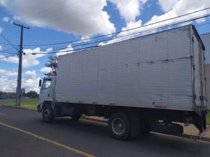 Nove toneladas de carne são roubadas de frigorífico
