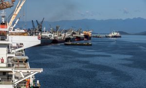 Abastecimento de navios está a todo vapor no Porto de Paranaguá