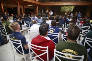 TCCs de egressos de agronomia são avaliados por agrônomos