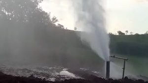 “Explosão” de poço artesiano intriga moradores no PR