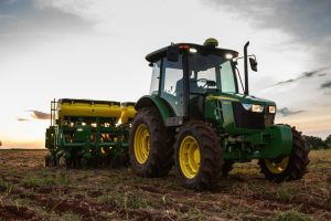 Trator Solidário: tecnologia John Deere ao alcance da agricultura familiar