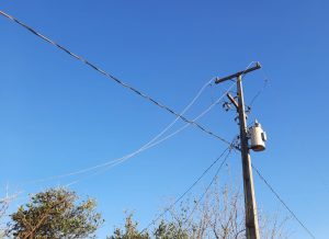 Dezenas de propriedades rurais seguem sem energia elétrica no oeste