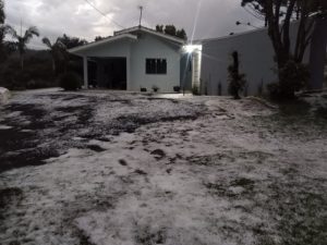 Granizo causa estragos em cidades paranaenses