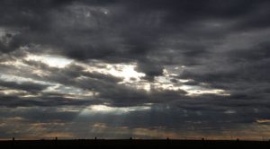 Chuva começa a se afastar