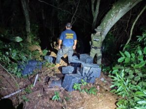 Bebidas ilegais são apreendidas em porto clandestino no PR