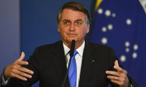Presidente critica lucro excessivo da Petrobras