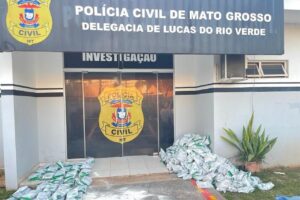 Homens são presos com agrotóxico proibido no Brasil
