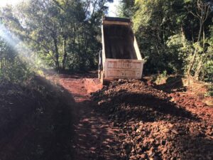 Recuperação de estradas rurais é retomada em Cascavel