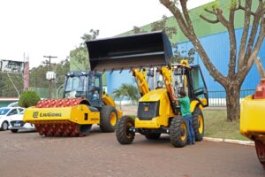 Novas máquinas vão reforçar pavimentação de estradas rurais em Cascavel