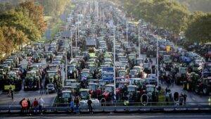 Protestos dos agricultores holandeses ganham adesão de outros países da Europa