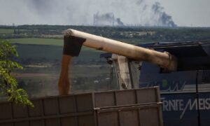 Rússia ataca Ucrânia um dia após avanço para liberar exportação de grãos