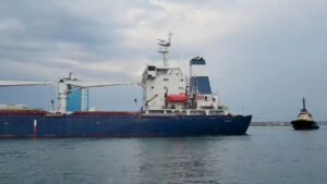 “Um dia de alívio para o mundo”, comemora Ucrânia após primeiro navio com grãos sair do porto