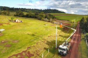 Copel vai retirar postes das lavouras para trazer mais segurança ao produtor rural; saiba como