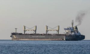 Mais três navios saem da Ucrânia carregados com grãos