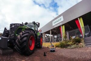 Fendt lança pedra fundamental onde será concessionária no Sul do Brasil