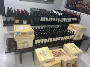 Polícia aprende mais R$ 160 mil em vinho ilegal no Oeste do PR