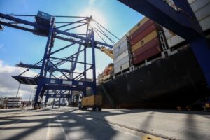 Exportações paranaenses mantêm crescimento em 2022 e agro é destaque