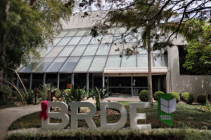 Empresas afetadas pelas chuvas no Sudoeste e Oeste do PR terão crédito emergencial do BRDE