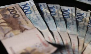 Previsão aponta crescimento da economia brasileira em 2023