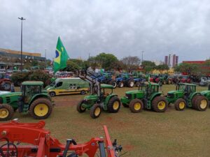 Novo tratoraço em Cascavel mostra a força do produtor rural