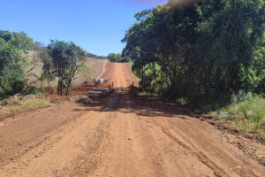 Pavimentação de estrada rural vai beneficiar produtores da agricultura familiar no PR
