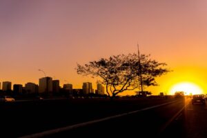 Saiba como fica o tempo no fim de semana no Paraná