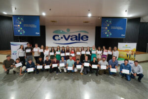 Jovens concluem curso de liderança promovido pela C.Vale