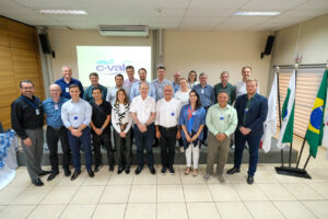 C.Vale recebe comitiva de embaixadores de diversos países