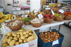 Seis maiores cidades do PR tiveram redução nos preços de alimentos e bebidas