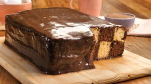 Bolo xadrez com brigadeiro